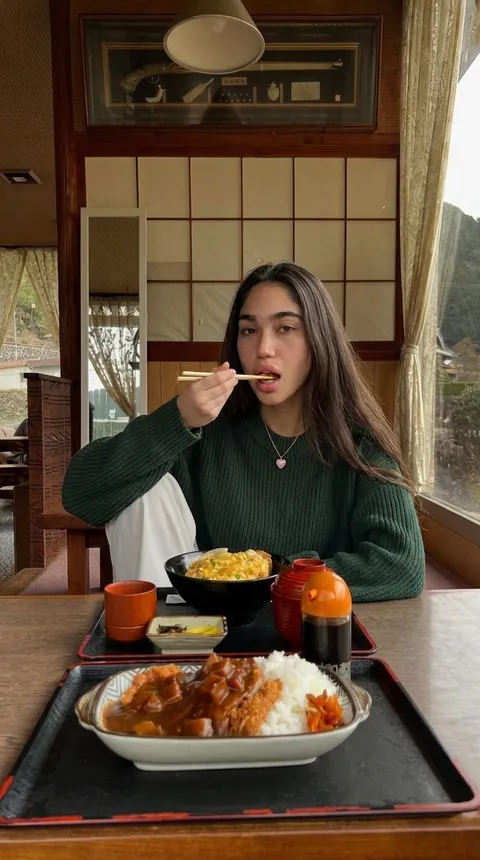 Kylie in Hakone